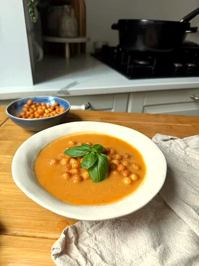 Creamy Vegetable Soup with Cauliflower and Chickpeas