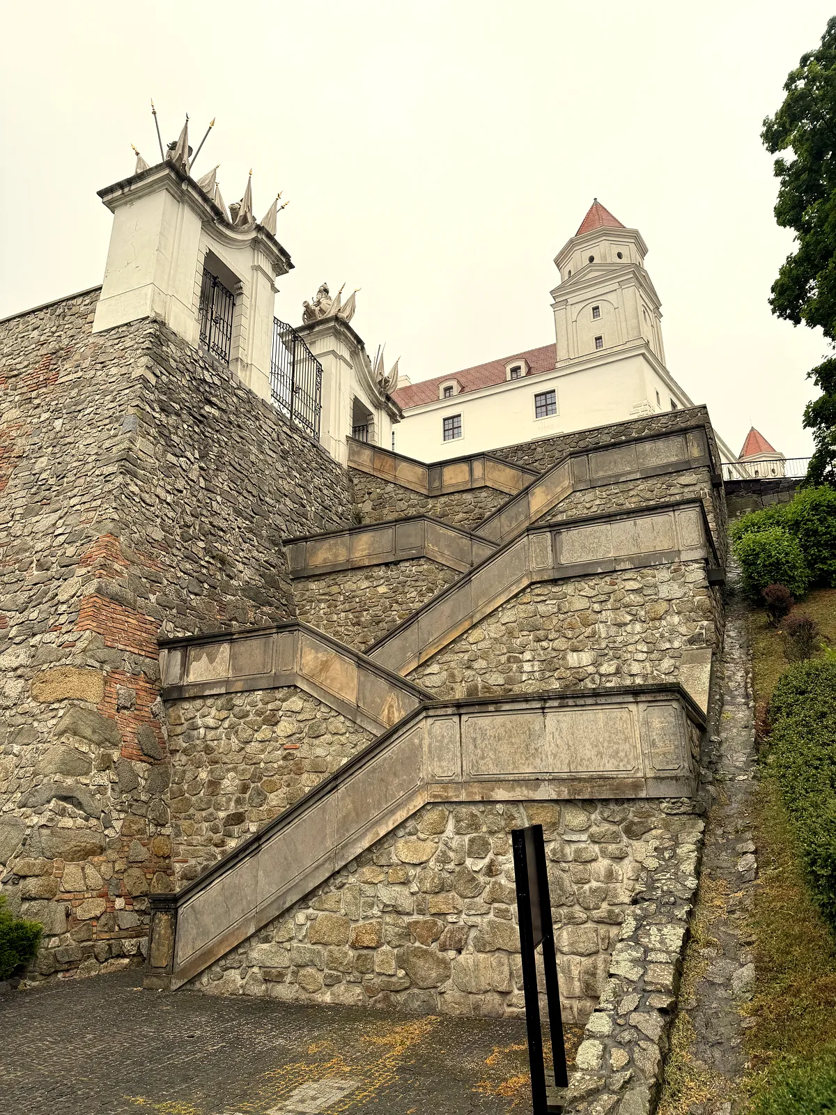 Bratislava: O zi printre castele, găluște tradiționale și înghețată