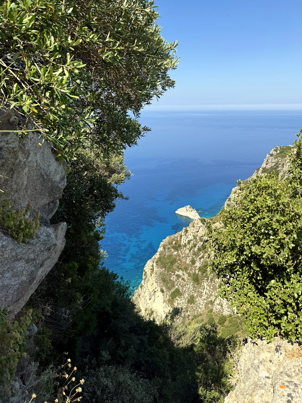 Corfu: O Vacanță sub Soarele Greciei și o Oprire în Salonic