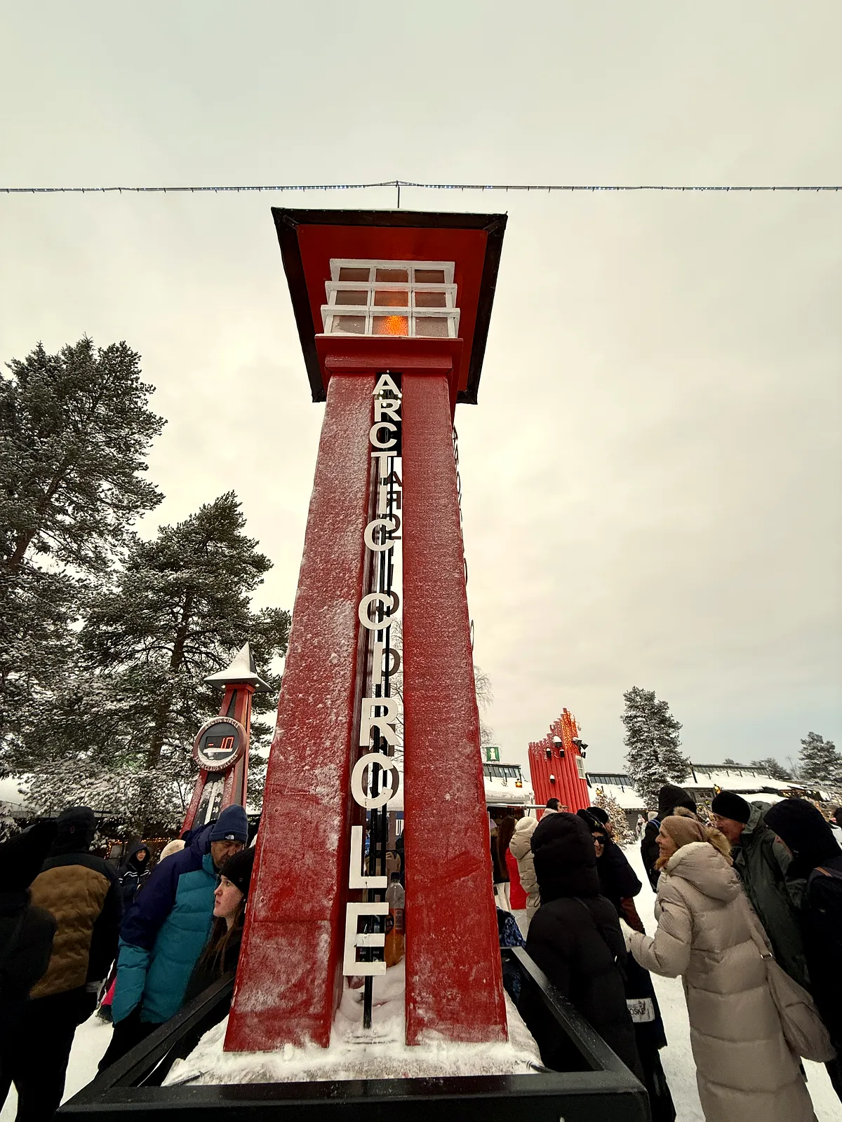Magia din Laponia: O Călătorie de Vis Acasă la Moș Crăciun