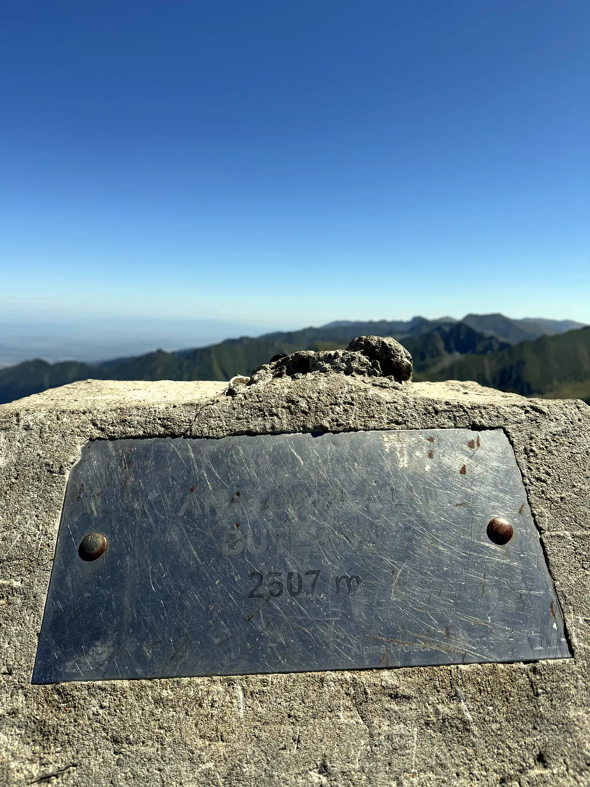 Creasta Făgăraşului: De la Lacul Bâlea la Vânătoarea lui Buteanu şi Lacul Capra