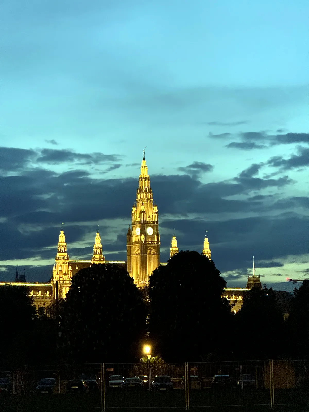 Viena și Farmecul Europei Centrale: Un Road Trip de Primăvară